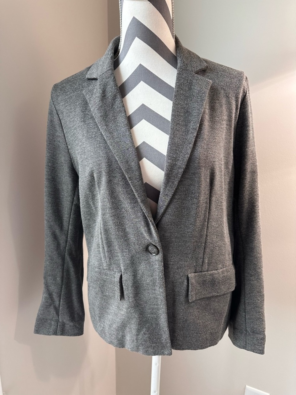 Lacoste Gray Knit Blazer Jacket 40 Fits US 8/10 Soft Sweater Material GUC Preppy